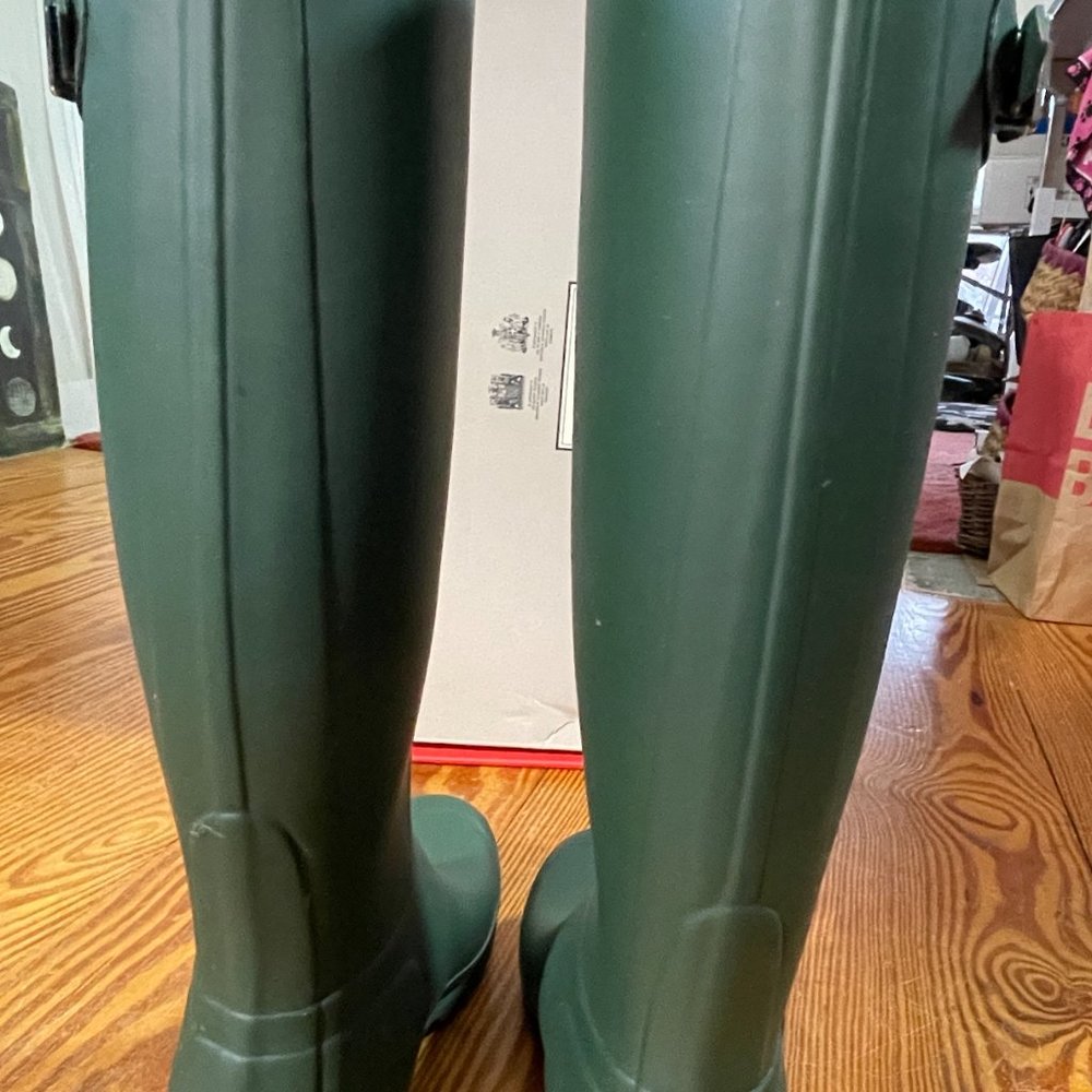 Hunter Rain Boots Size 9 Green Knee High LIKE NEW, With Box - Picture 5 of 6